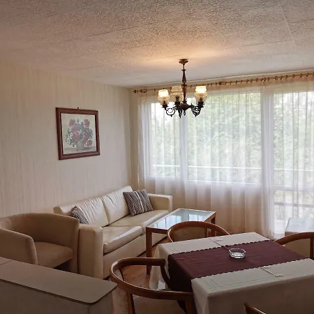 بيت ضيافة Aqua 2*