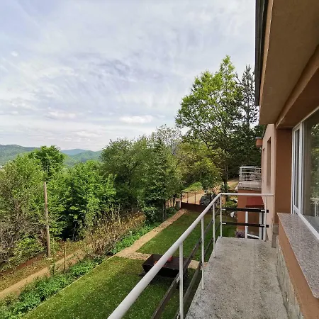 בית הארחה Aqua