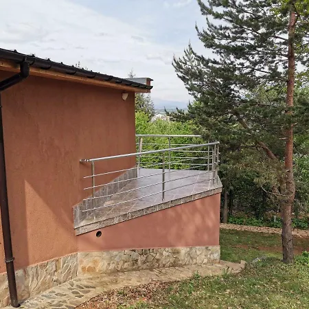 Aqua בית הארחה 2*