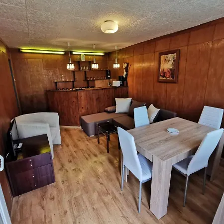 Aqua ゲストハウス プラヴェツ