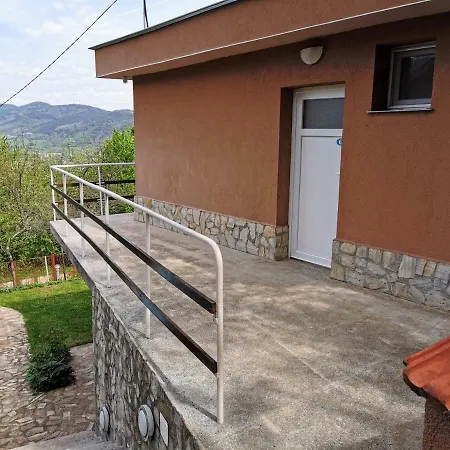 ゲストハウス Aqua 2*