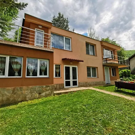 Aqua ゲストハウス プラヴェツ